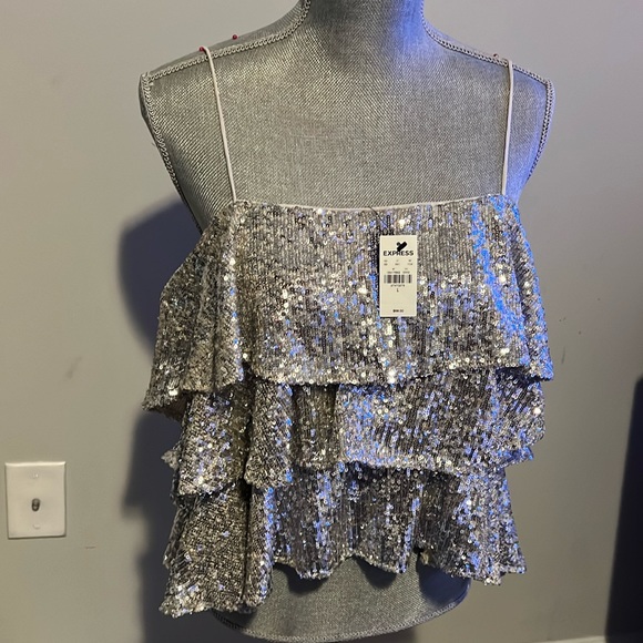 Express sequence Top - Picture 1 of 2